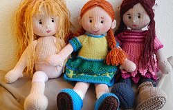 Платье для куклы спицами: схема и описание для начинающих рукодельниц